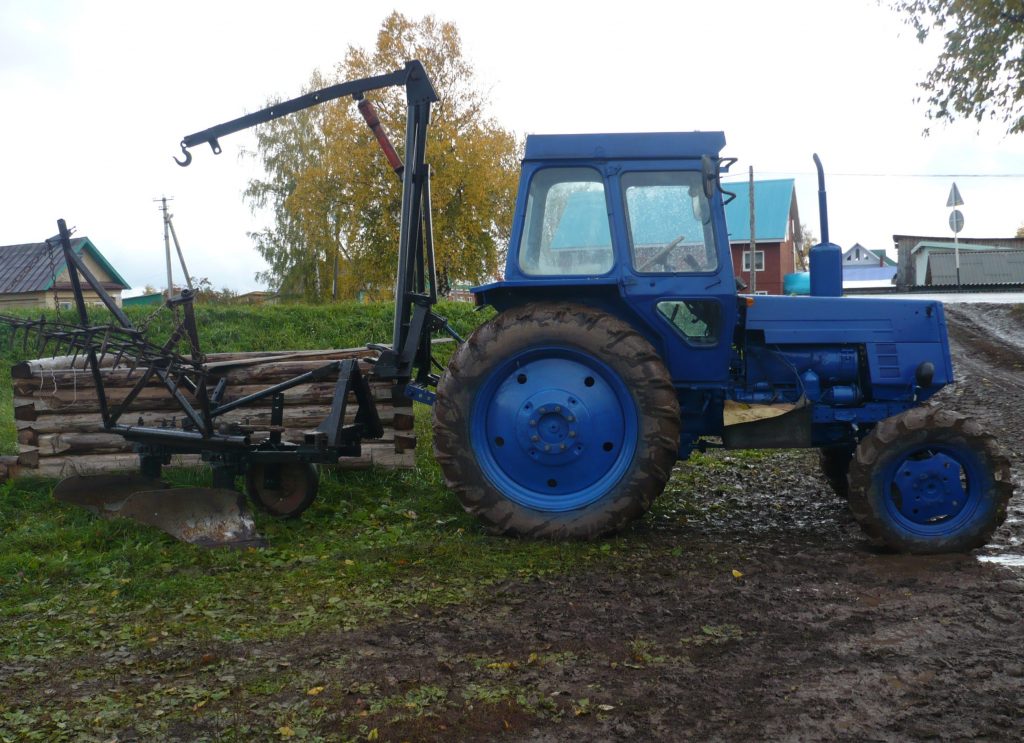 Права на трактор в Дрезне